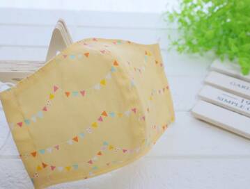 マスクの下は汗でびしょびしょ、ニキビ頻発…夏のマスク事情