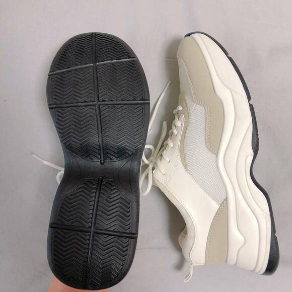 GUのダッドスニーカー