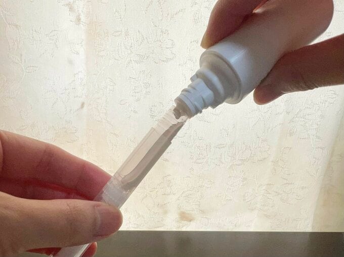 ファンデーションを入れる