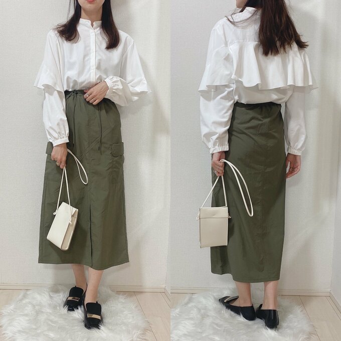 フリルブラウスも甘すぎない