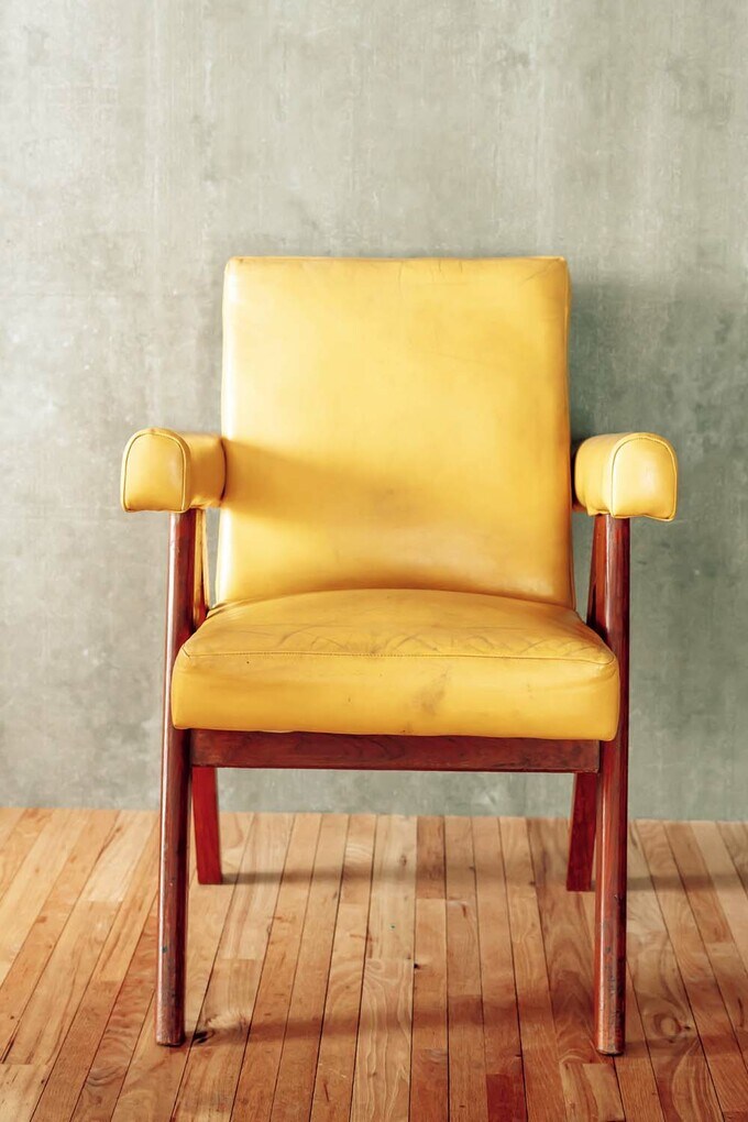 ピエール・ジャンヌレのコミッティーチェア