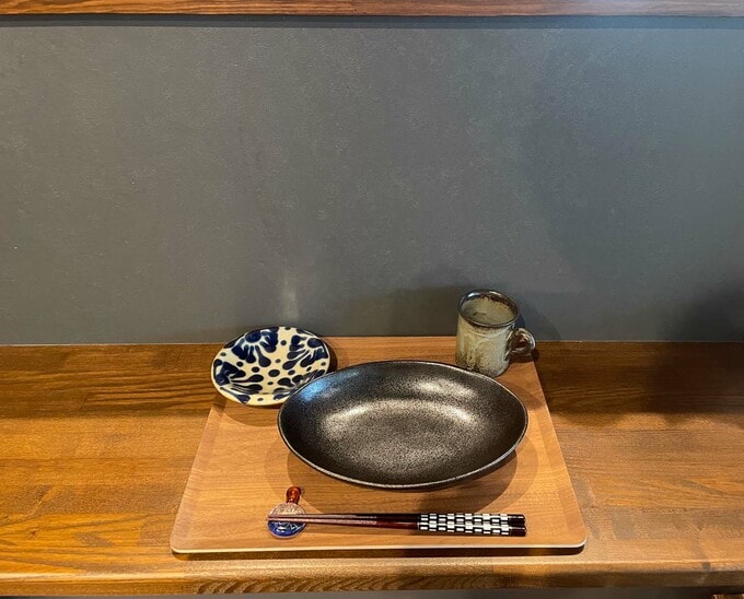 狭いカウンター