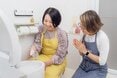 洗面所・トイレのカビ・においを防ぐ掃除術6つ。100円ショップのアイテムでアンモニア臭を撃退