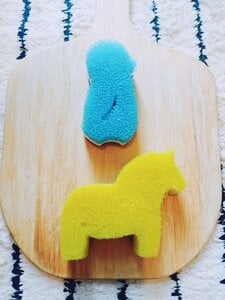 古くなった食器洗い用のスポンジ