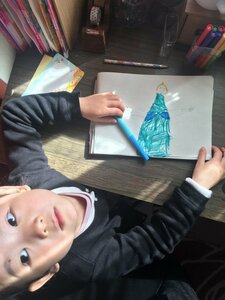 ふとカメラを見上げたときの自然な表情が撮れる