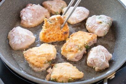 鶏胸肉の梅から揚げレシピ。油少なめでもカリッと揚がるコツ
