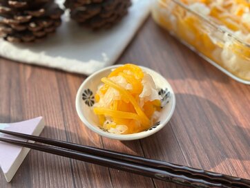 柿で簡単「紅白なます」おせちレシピ。農家直伝・おいしい柿の見分け方は？