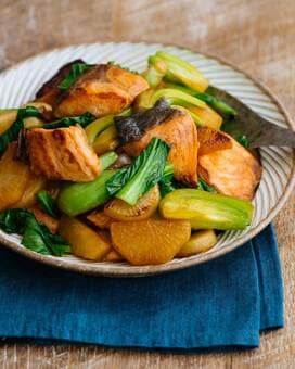 正月太り解消に。大根1／2本×鮭の香ばし糖質オフレシピ