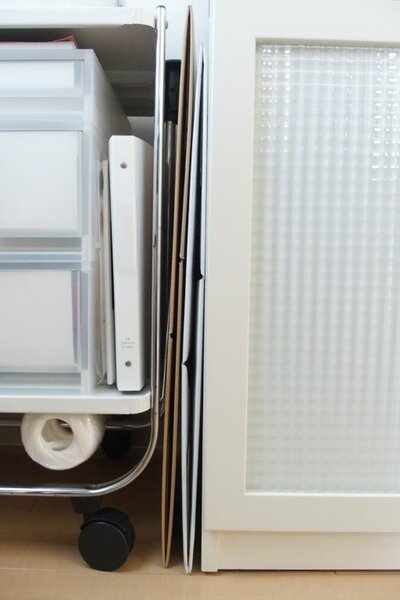 隙間に段ボール