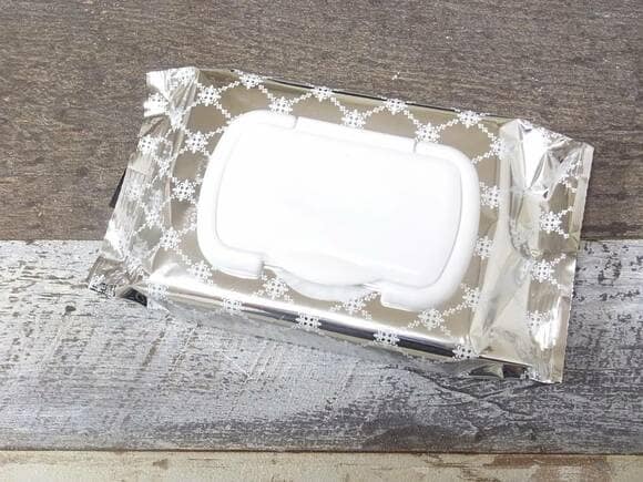 ウェットシートのフタを取りつけてみた