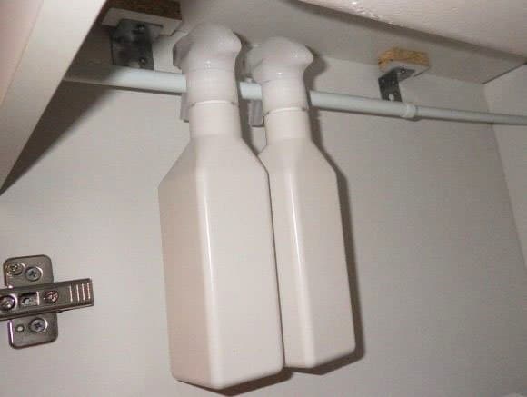 狭い場所でも設置できて棚をつくれる