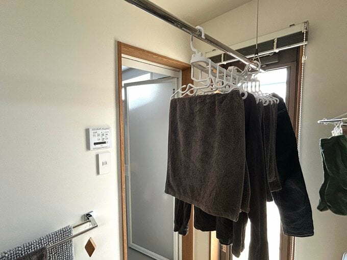 お風呂場を予備の洗濯干しスペースに
