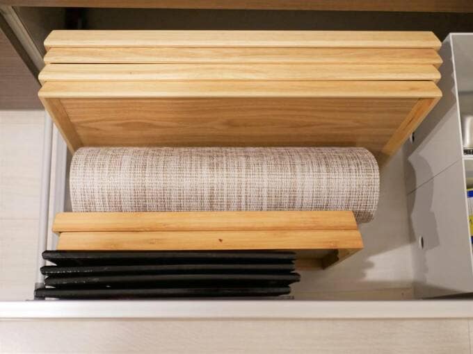 立てて収納することで使いやすくなります