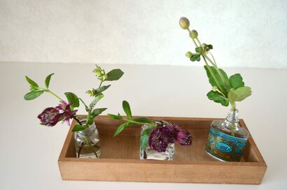 茶袋や麻ひも、焼き網で！100均や家庭のアイテムで、お花をパリ風に飾る方法