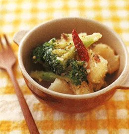 ＜ブロッコリーとポテトのアンチョビ炒め＞ビタミンたっぷり！冬野菜の健康おかず