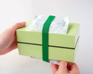 保冷剤で低い温度を保つ