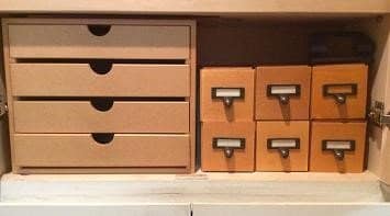 箱収納ビフォア