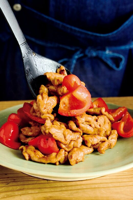 豚こまとパプリカの黒酢炒め