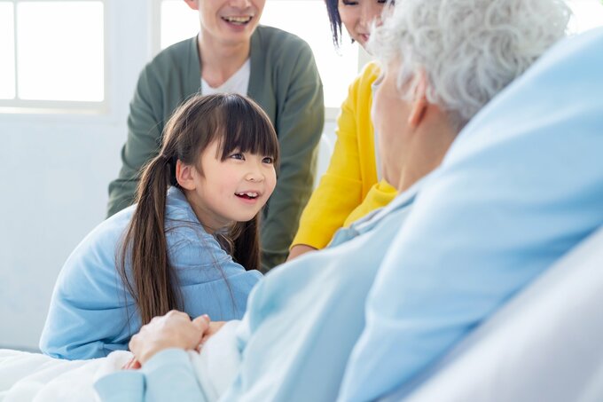 見舞いに来る孫