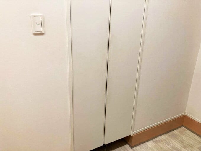 シュークローゼットの扉