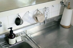 よく使うキッチンツールはつるす