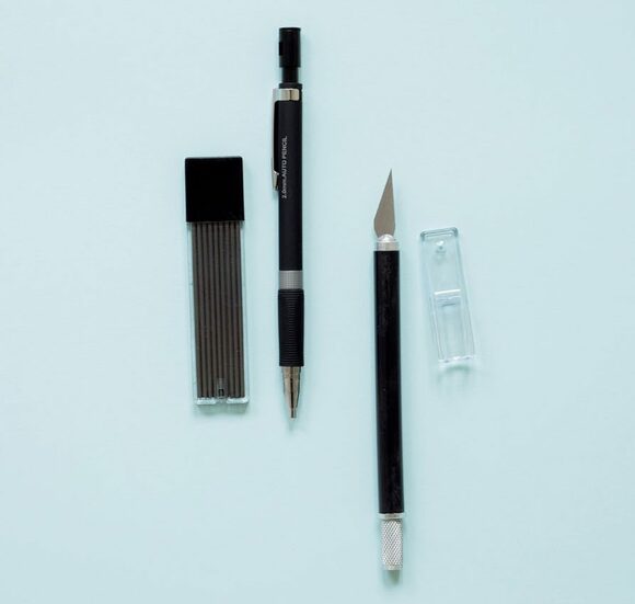 カッター、ペン