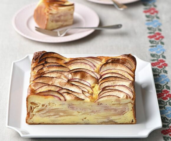 リンゴとクリチのミルフィーユケーキ