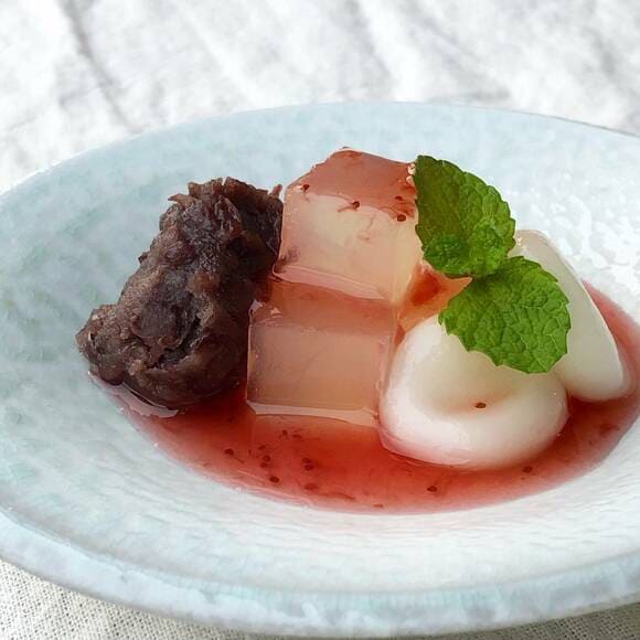 白玉団子を添えた様子