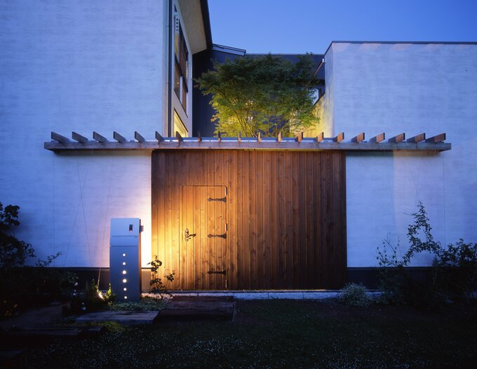 塀代わりの扉が閉まっているところ