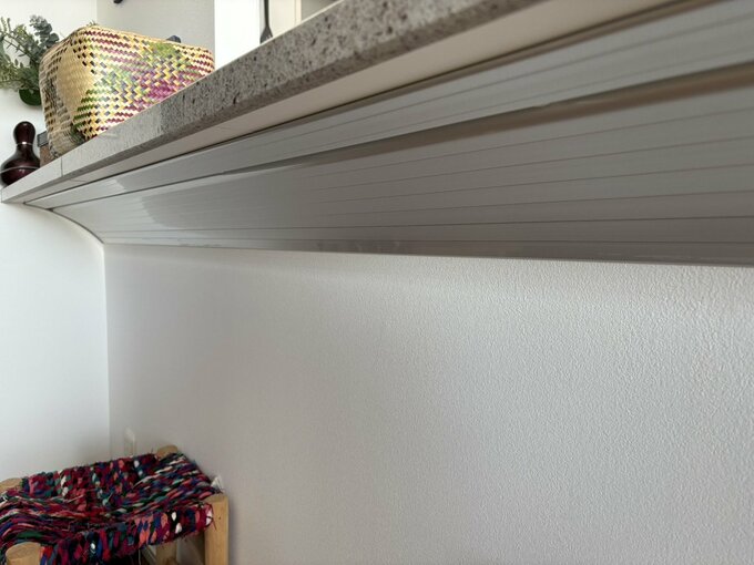 カウンター裏の謎の曲線