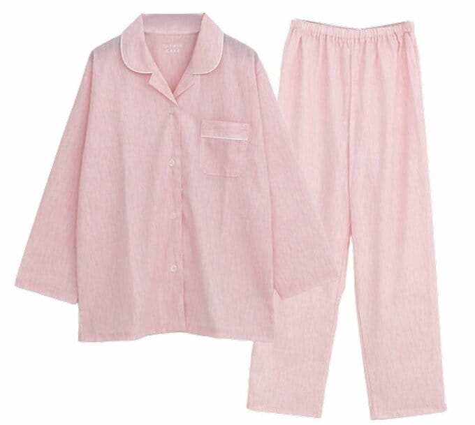 ピンクのパジャマ