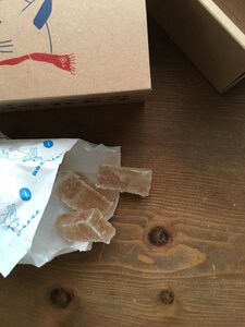 高知産のショウガでつくられた小さなショウガトウ