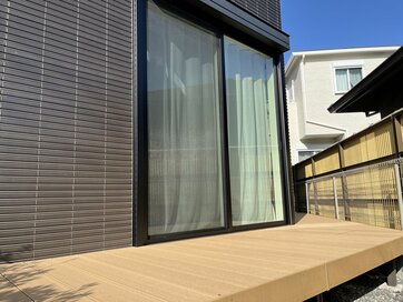 残念な間取り！使わないウッドデッキ、鳥のフン＆虫の死骸で掃除が大変