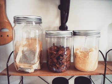 セリアの「見せる」キッチン収納アイテムがかわいすぎ！実用性も上々です！