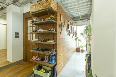 【戸建てリノベ事例】店舗兼住宅をリノベ。暮らしながらDIYを重ねて理想の住まいに