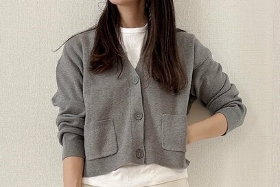 「ユニクロのカーディガン」にアラフォー感激。ゆったりシルエットで春らしく軽やか