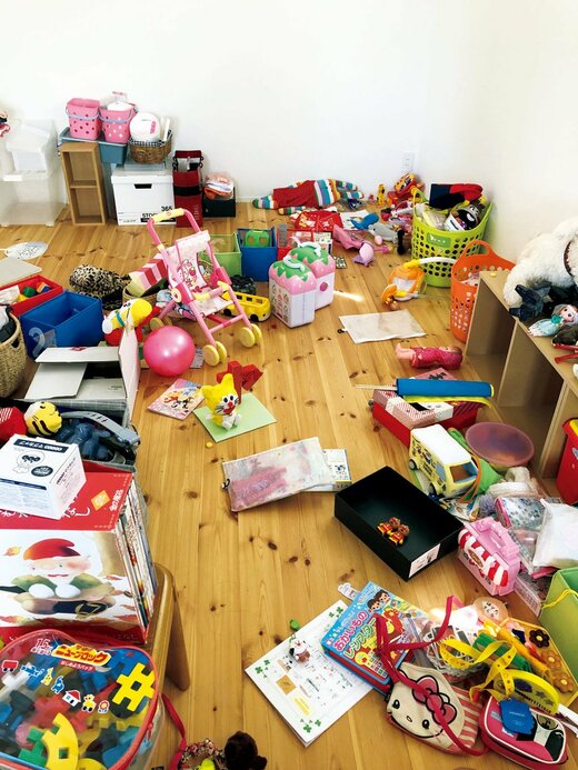 片付く前の子ども部屋