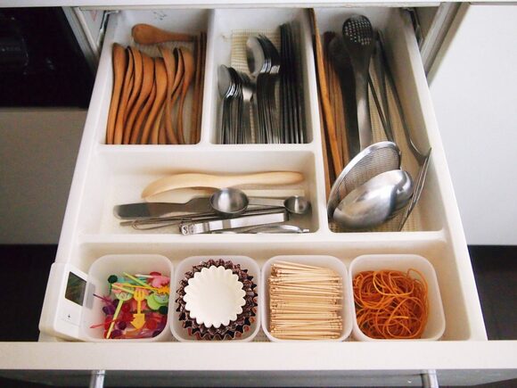 菜箸やお玉などの置き方