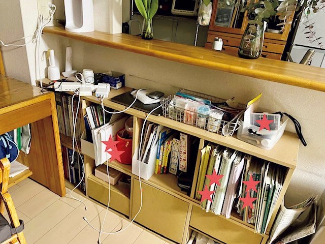 片づけ前のリビング