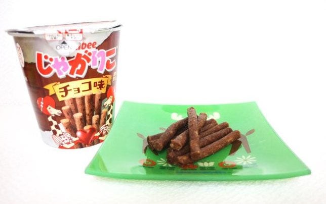 じゃがりこやハッピーターンがチョコとタッグ、コンビニでバレンタイン
