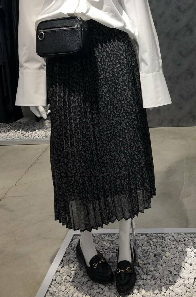 モノトーンならもっと気楽に取り入れられる