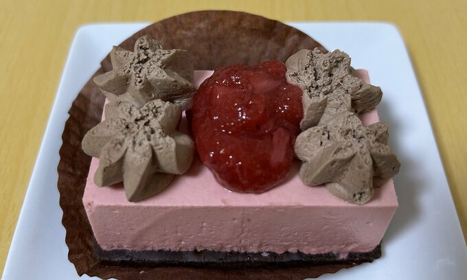 スタバのケーキ(クッキーを外した姿)