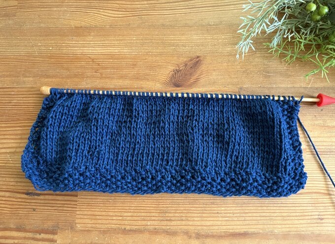 簡単に編めるものが無心になれるので好きです