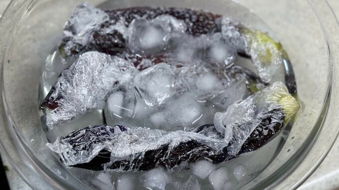 氷水に入れて粗熱を取る
