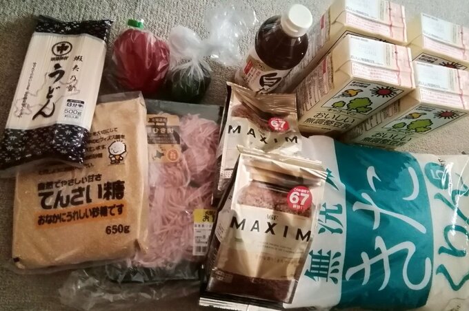 お米やうどんなど