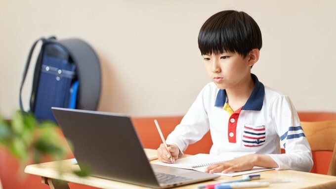 勉強する子ども