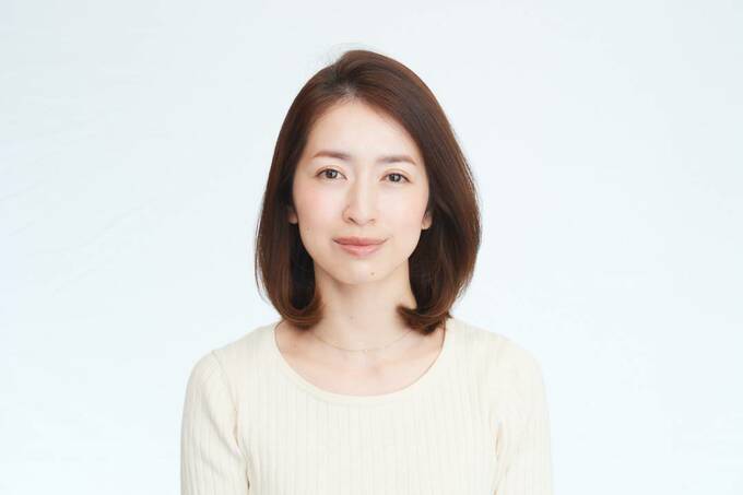 ヘアが綺麗に染まっている女性