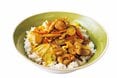 25kgやせた人が食べた「黒酢炒め丼」。鶏モモ肉と根菜たっぷり、腹もちもよい：ねこくら式レシピ