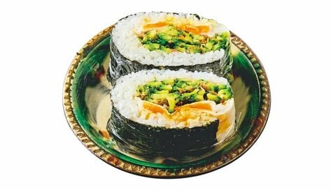忙しい朝には「のり巻き」と「おにぎらず」。具だくさんでも失敗しない巻き方