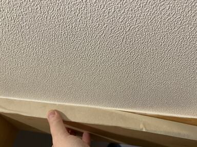 壁を塗る前にまずは養生をする